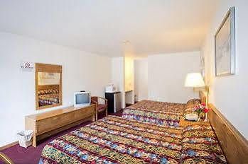 Lakeside Motel Lake Delton ภายนอก รูปภาพ